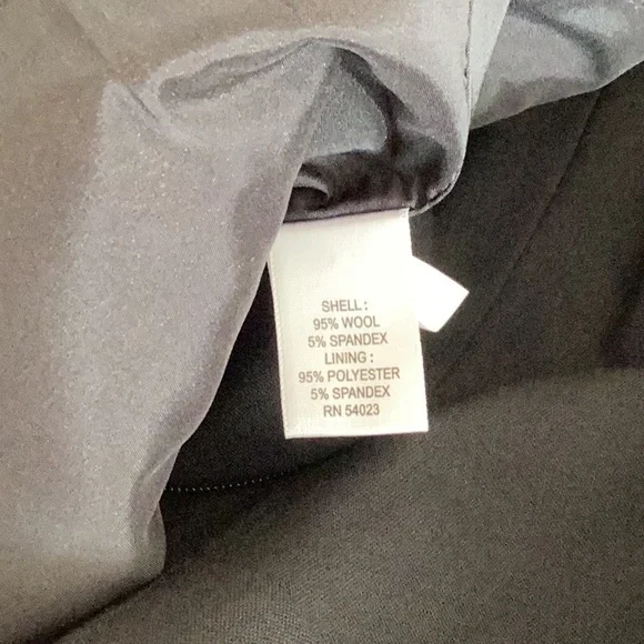 Banana Republic Sleeveless Black Dress - Picture 8 of 8